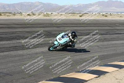 media/Jan-16-2026-CVMA Friday Practice (Fri) [[6f2bf47531]]/5-Racer 4-Trackday1/Session 2 (Bowl)/